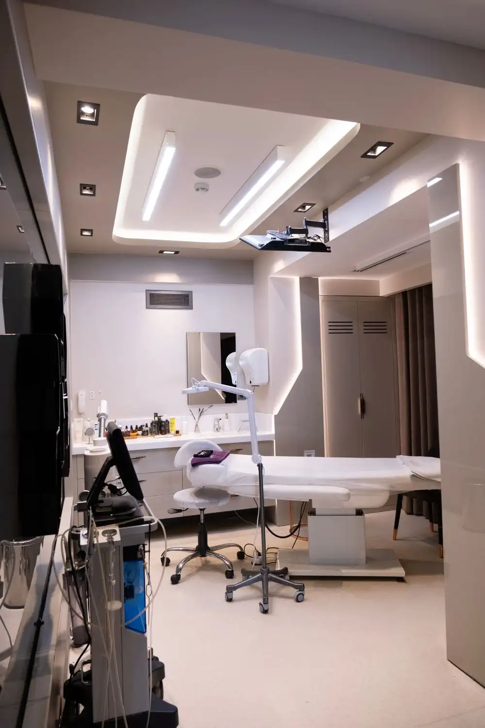 Whitecloveratelier Kft. luxus szalon belső